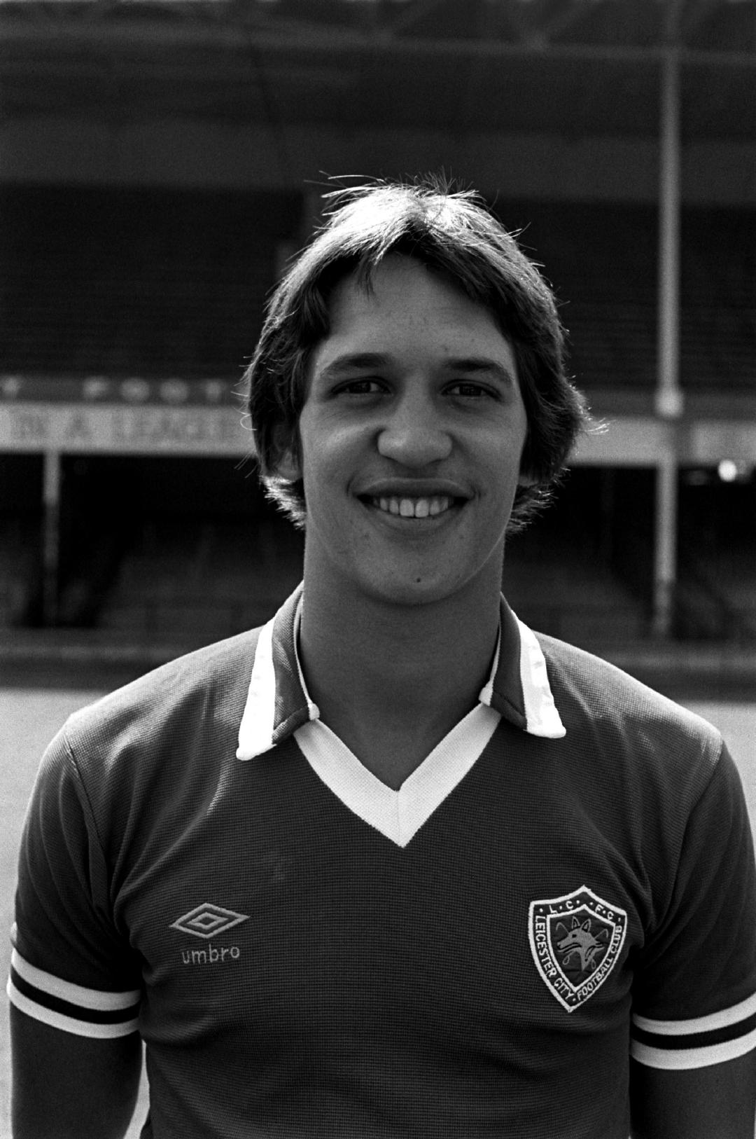  p>加里·莱因克尔(gary winston lineker),1960年11月30日出生于英国