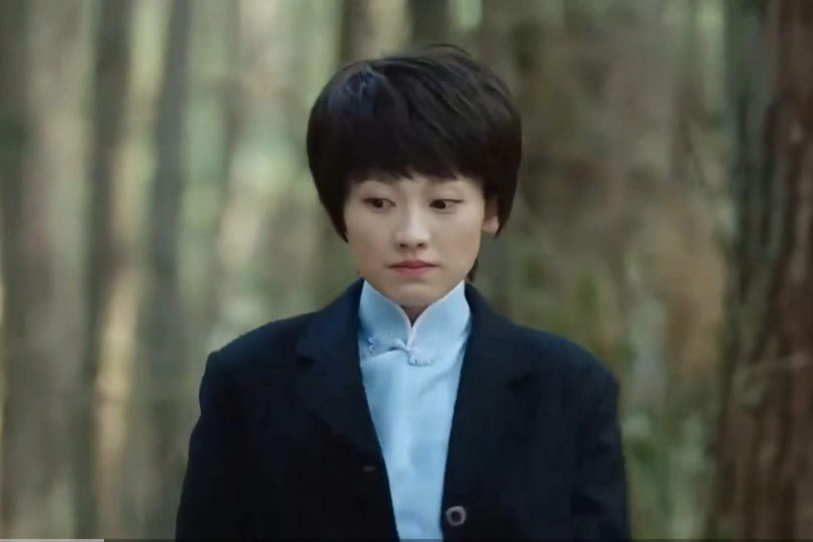 抗战轻喜剧 a target="_blank" href="/item/《边陲迷雾》/20618348"