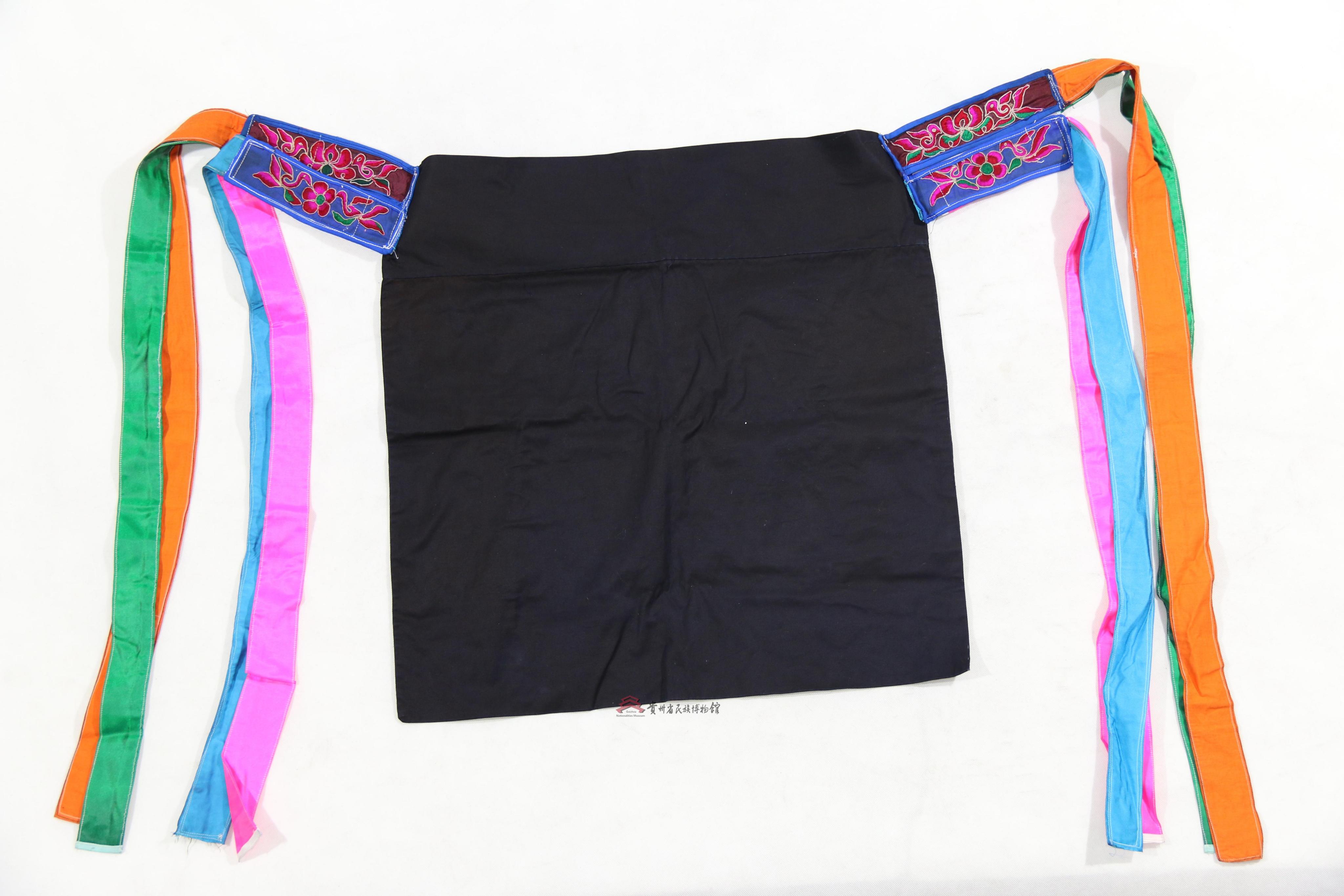 当代惠水苗族青布围腰