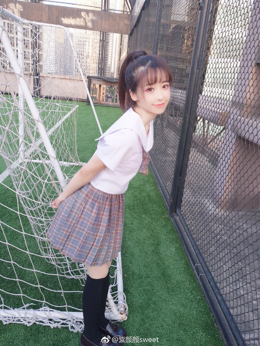  p>紫颜-小仙紫,知名舞见,bilibili 2018年度新人奖up主. /p>