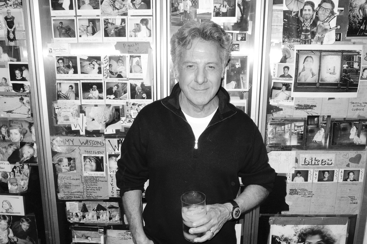  p>达斯汀·霍夫曼(dustin hoffman),1937年8月8日出生于美国加州