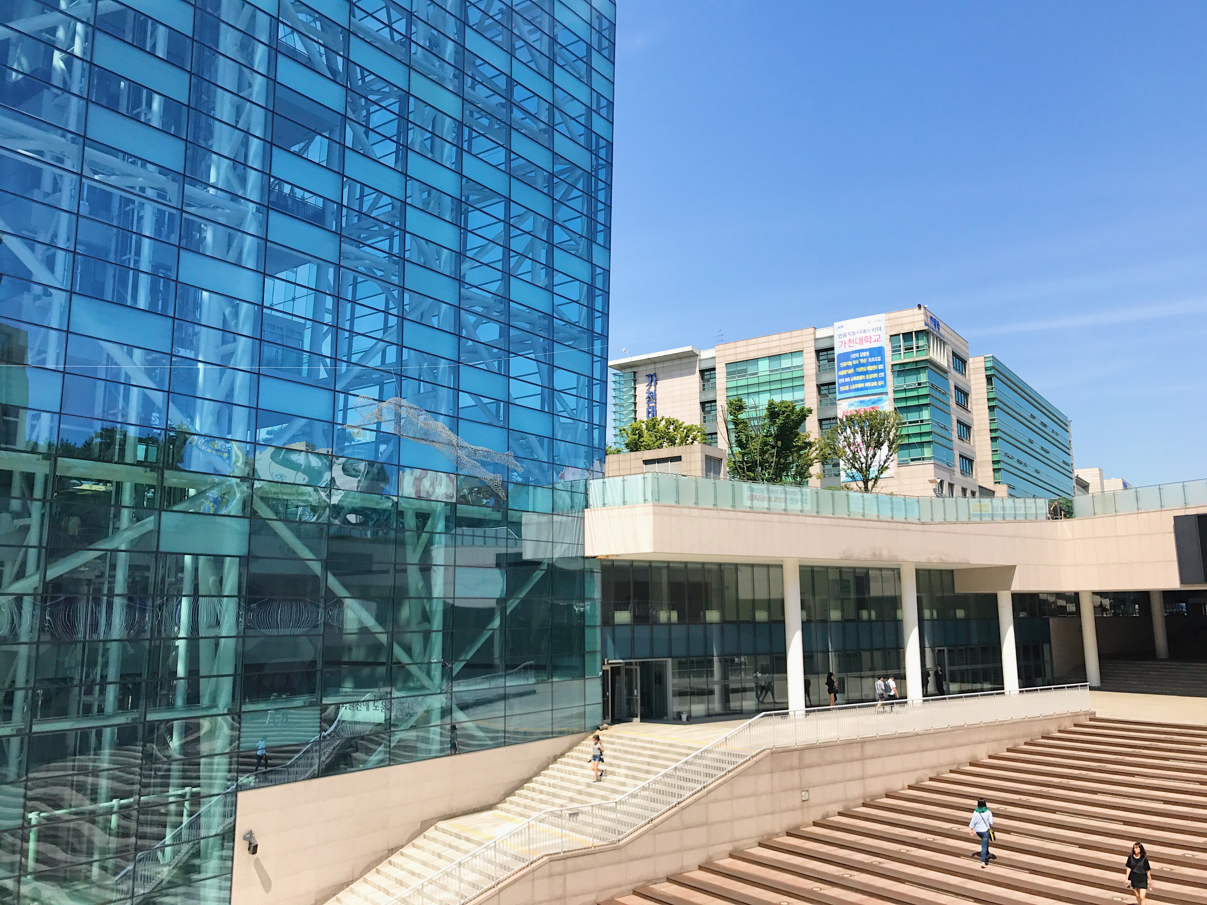  p>嘉泉大学(               ,gachon university),"嘉泉"意为"美丽的