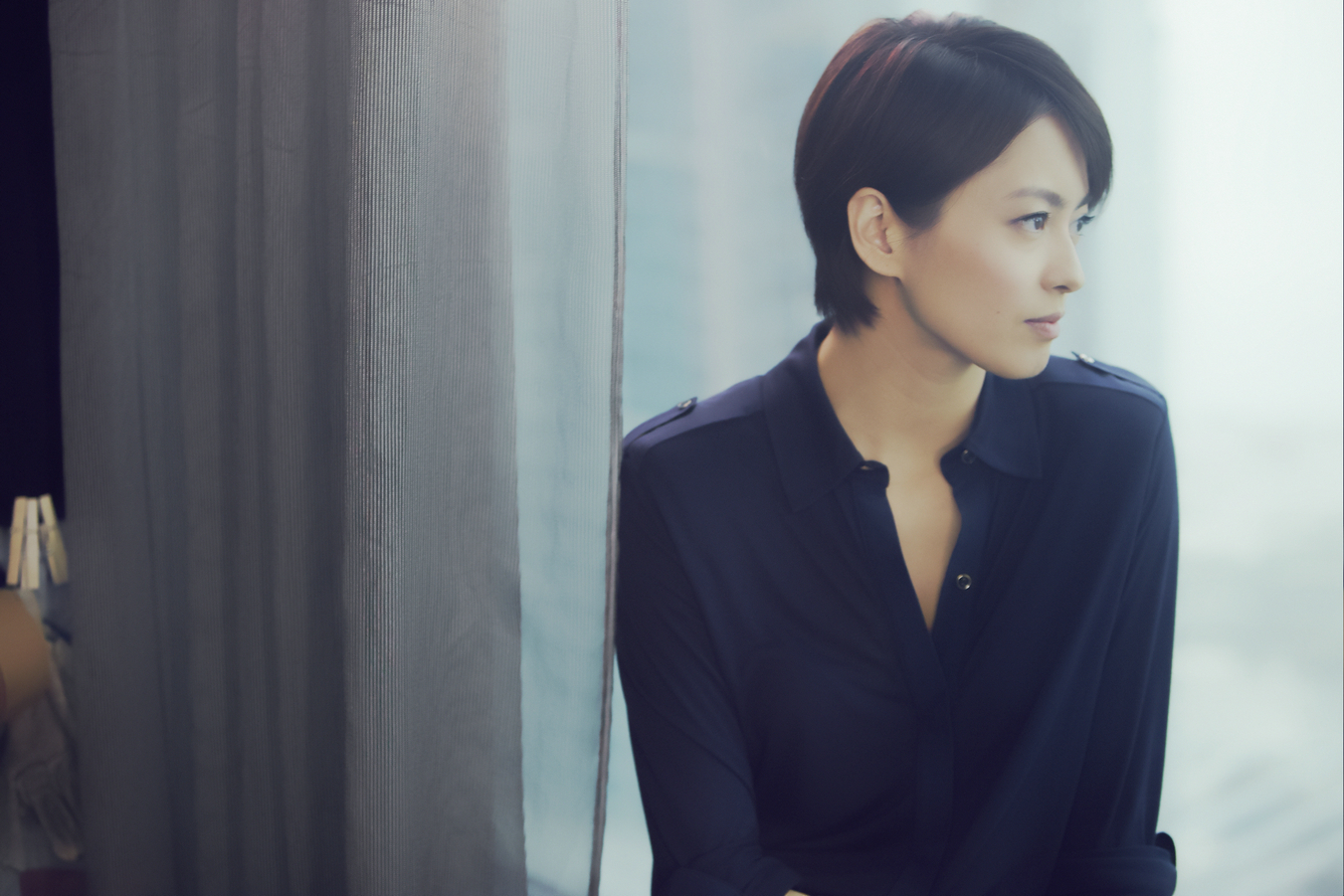  p>《亲密敌人》是徐静蕾导演,徐静蕾,黄立行联合主演的电影.