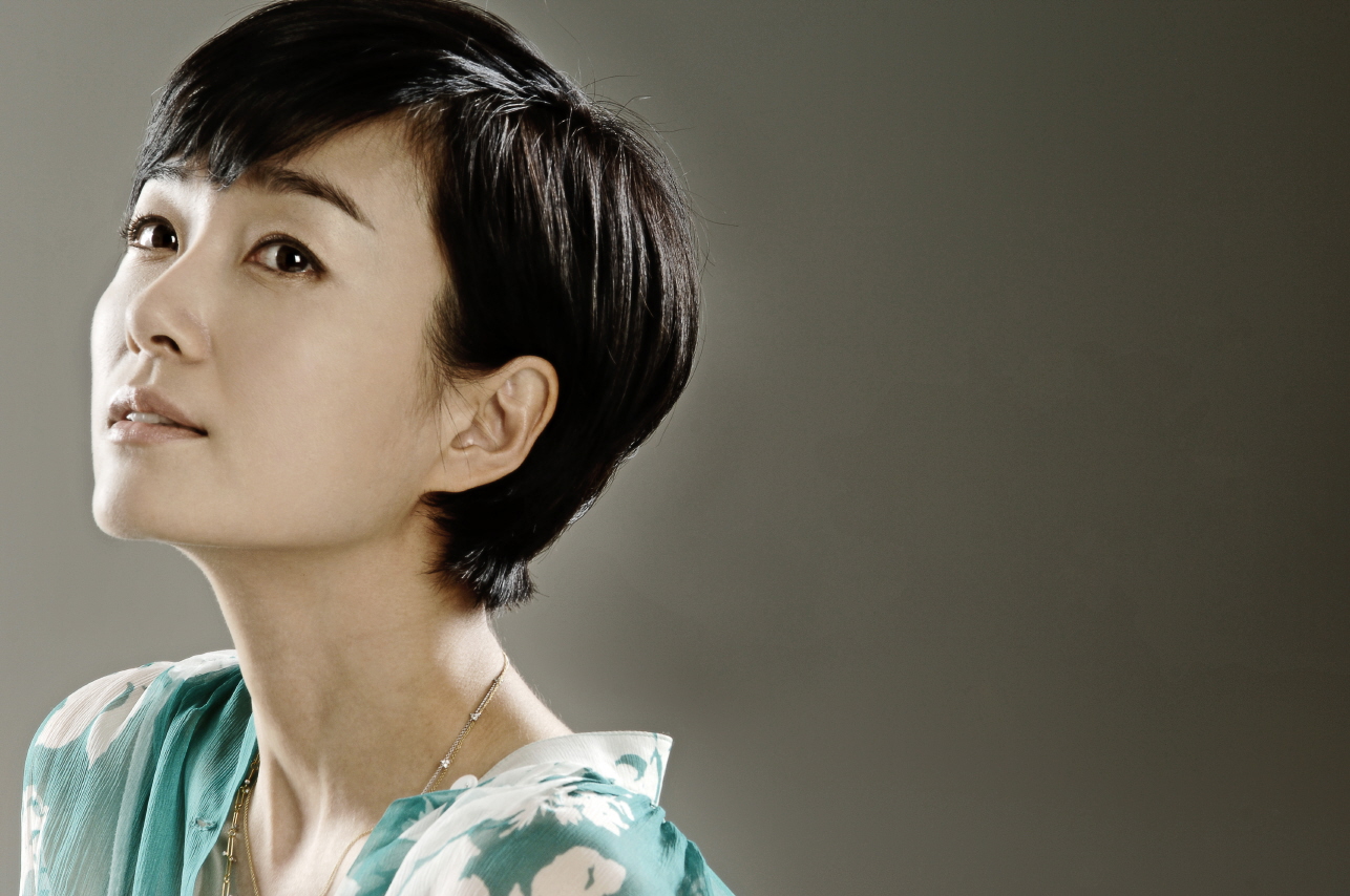  p data-id="gnwfhwqtt8">吴妍秀,1971年10月27日出生于韩国首尔,演员