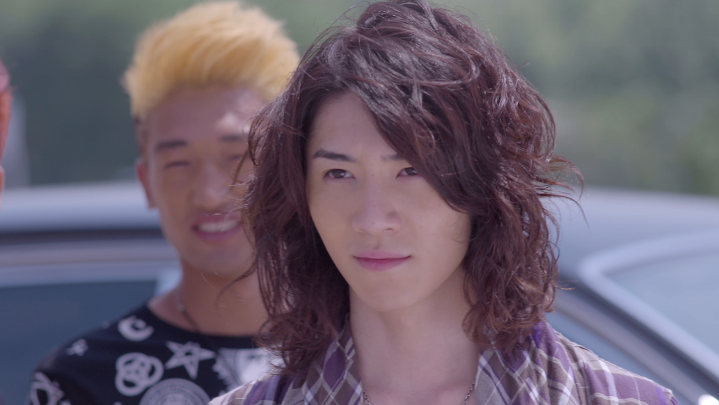 长衣校花与大白腿