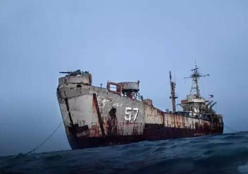 前身是美国二战期间的542级坦克登陆舰