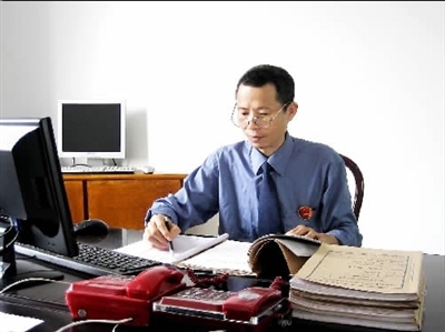  p>蒋冬林,湖南省永州市零陵区检察院民行科干警.