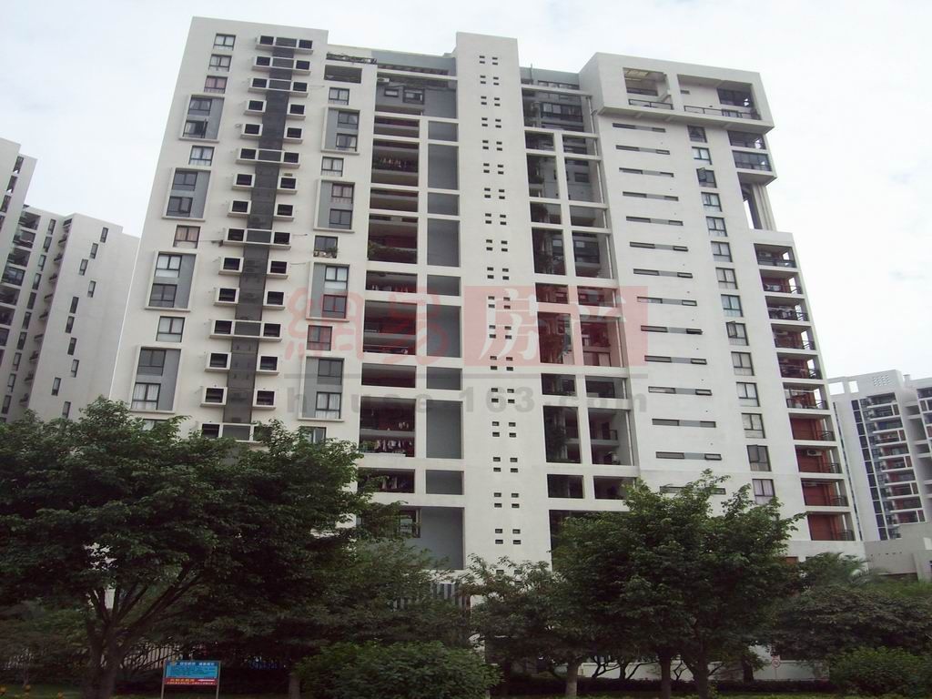  p>万科蓝山是由 a target="_blank" href="/item/广州市万科房地产