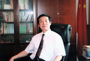  p>崔文志,汉族,1949年5月生,河北省清苑县人,汉族.