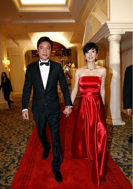 年12月16日生于中国 a target="_blank" href="/item/香港/128775"