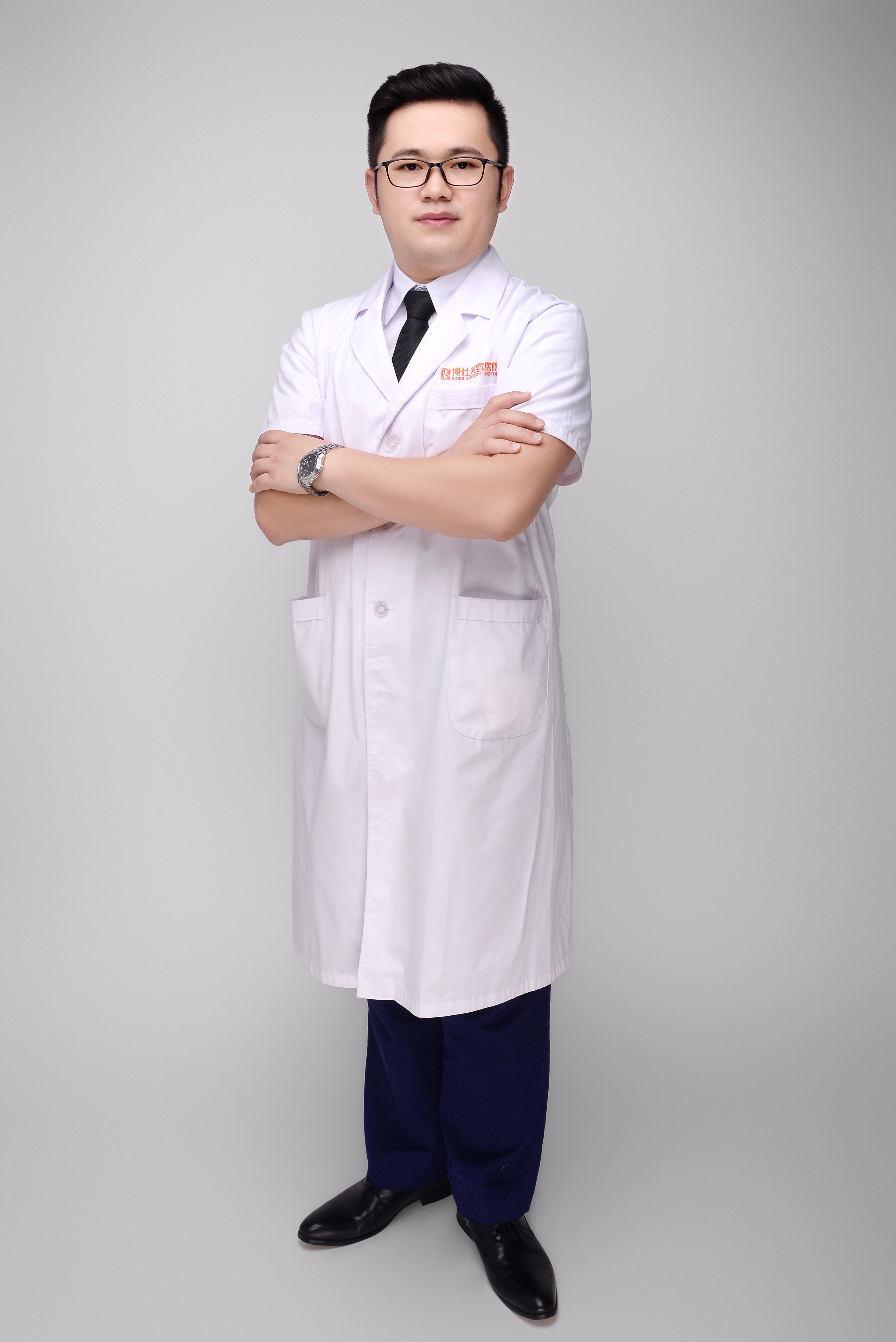  p>刘野,男,常州博仕医疗美容医院医生. /p>