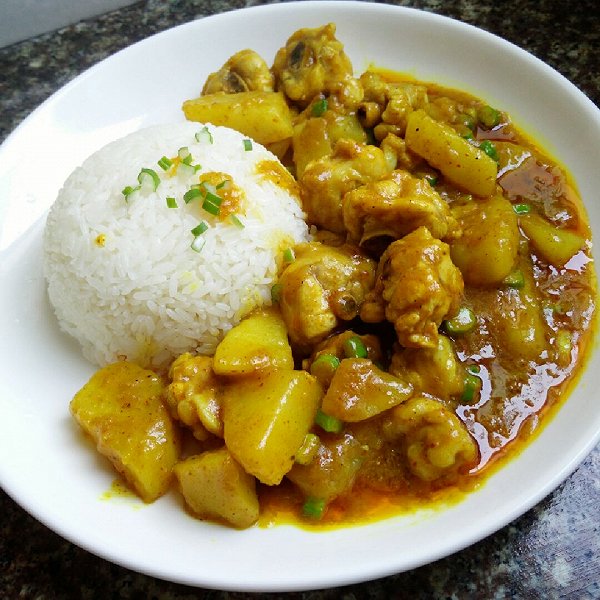 咖喱土豆盖饭