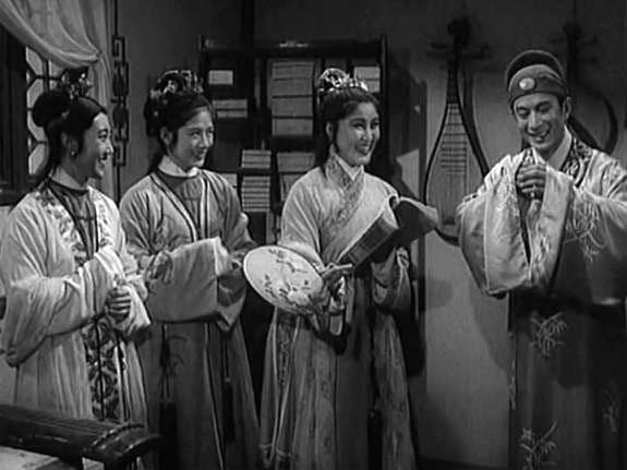  p data-id="gnx8d8lboo">《桃花扇》是西安电影制片厂摄制于1963年的