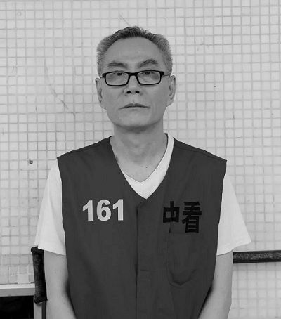  p>李德荣,男,1957年12月出生,广西博白人,大学学历,1975年10月参加