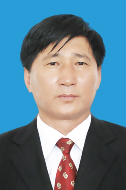 现任黑龙江省明水县县委常委,政法委书记,县人大常务委员会主任. /p>