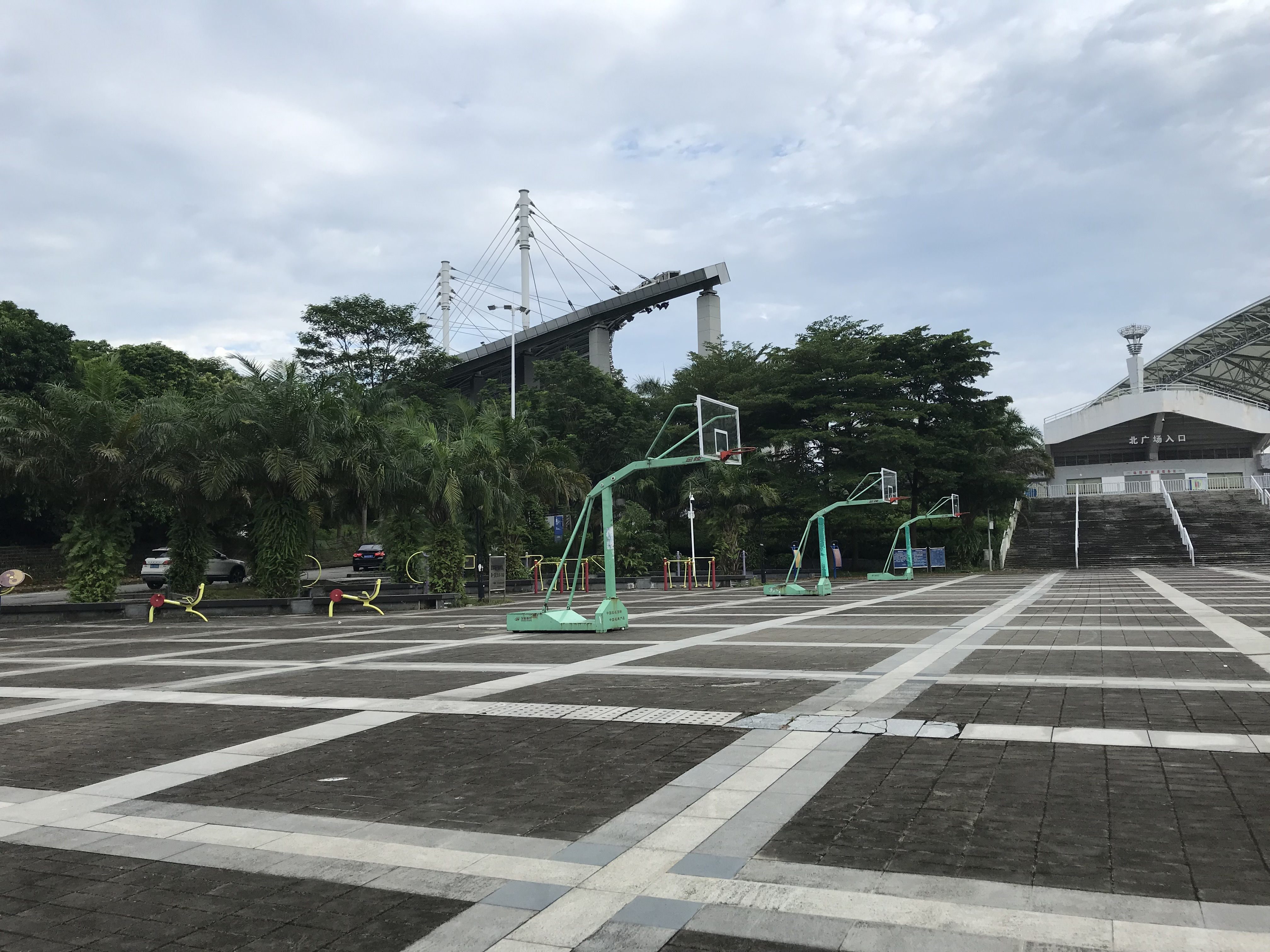 广州大学城体育中心体育场