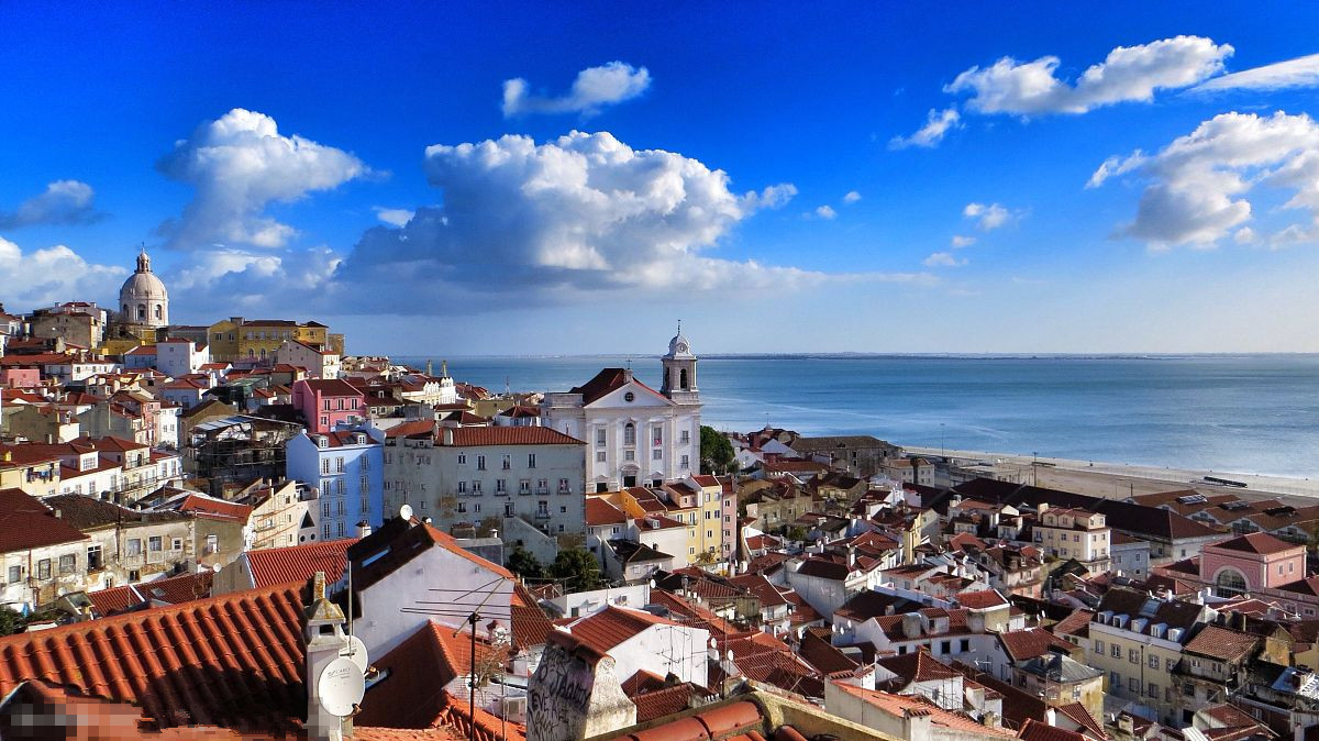  p>里斯本(葡萄牙语: a target="_blank" href="/item/lisboa">lisboa