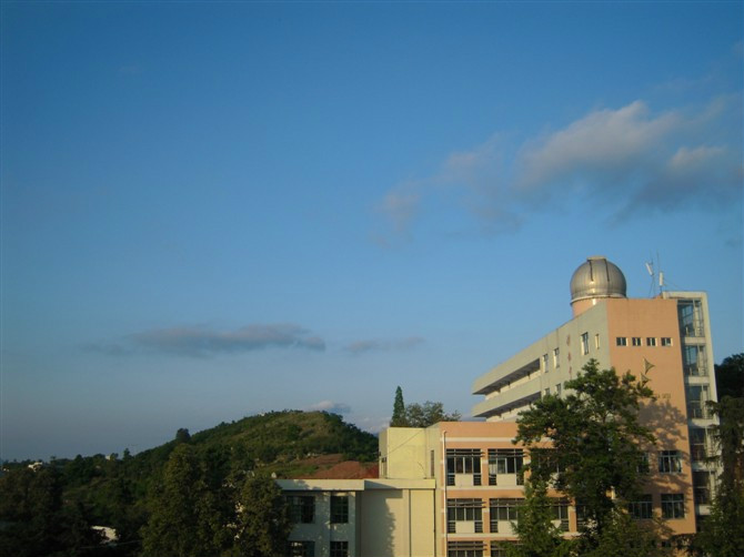  p>重庆市梁平中学,建校于1907年,是重庆市重点 a href="#" data