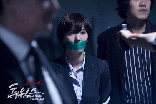  p>金素妍 i>(         ) /i>,1980年11月2日出生于韩国首尔,韩国女