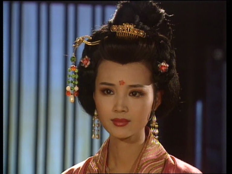  p>上官婉儿(664年—710年7月21日),复姓上官,又称上官昭容, a target