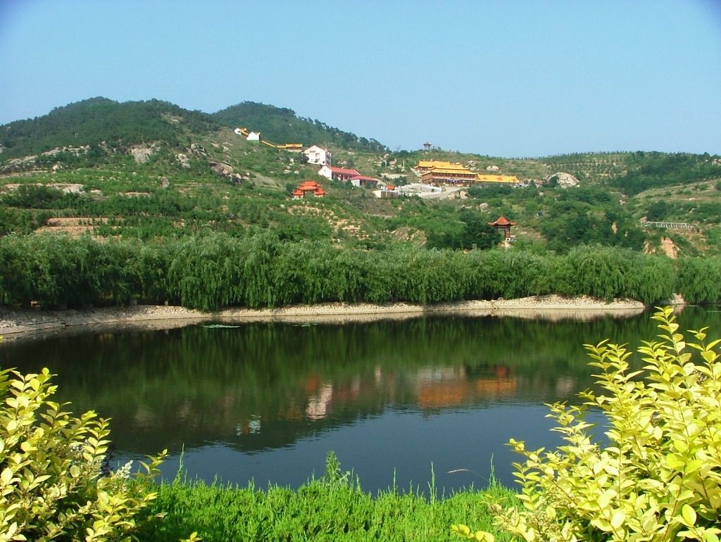  p>百果山,又称青岛百果山森林公园景区,是2014年青岛世界园艺博览会