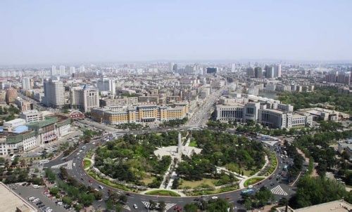 data-id="gnbtko399m">人民广场(people`s square)位于中国吉林省长春