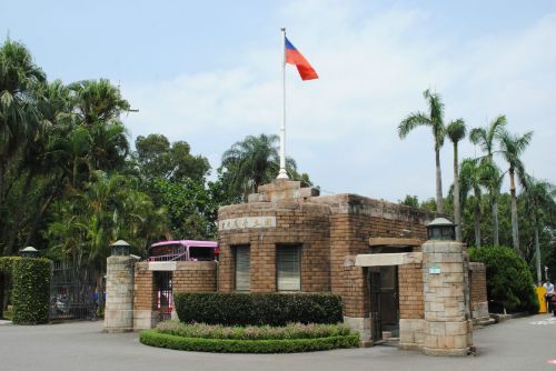 台湾大学校门