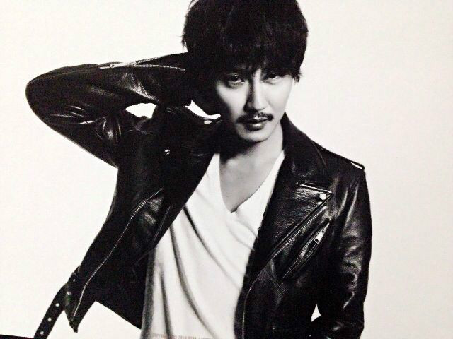  p>金南佶 i>(kim nam gil) /i>,1980年3月13日出生于韩国首尔,毕业于