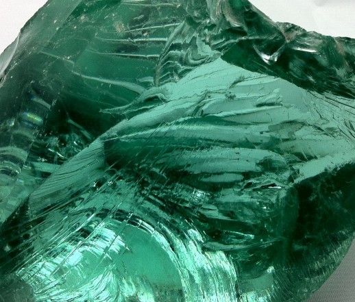  p>火山玻璃(volcanic glass)指由火山喷发出来的熔岩,迅速冷却来不及