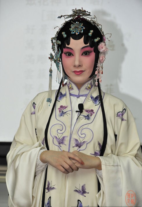沈丰英