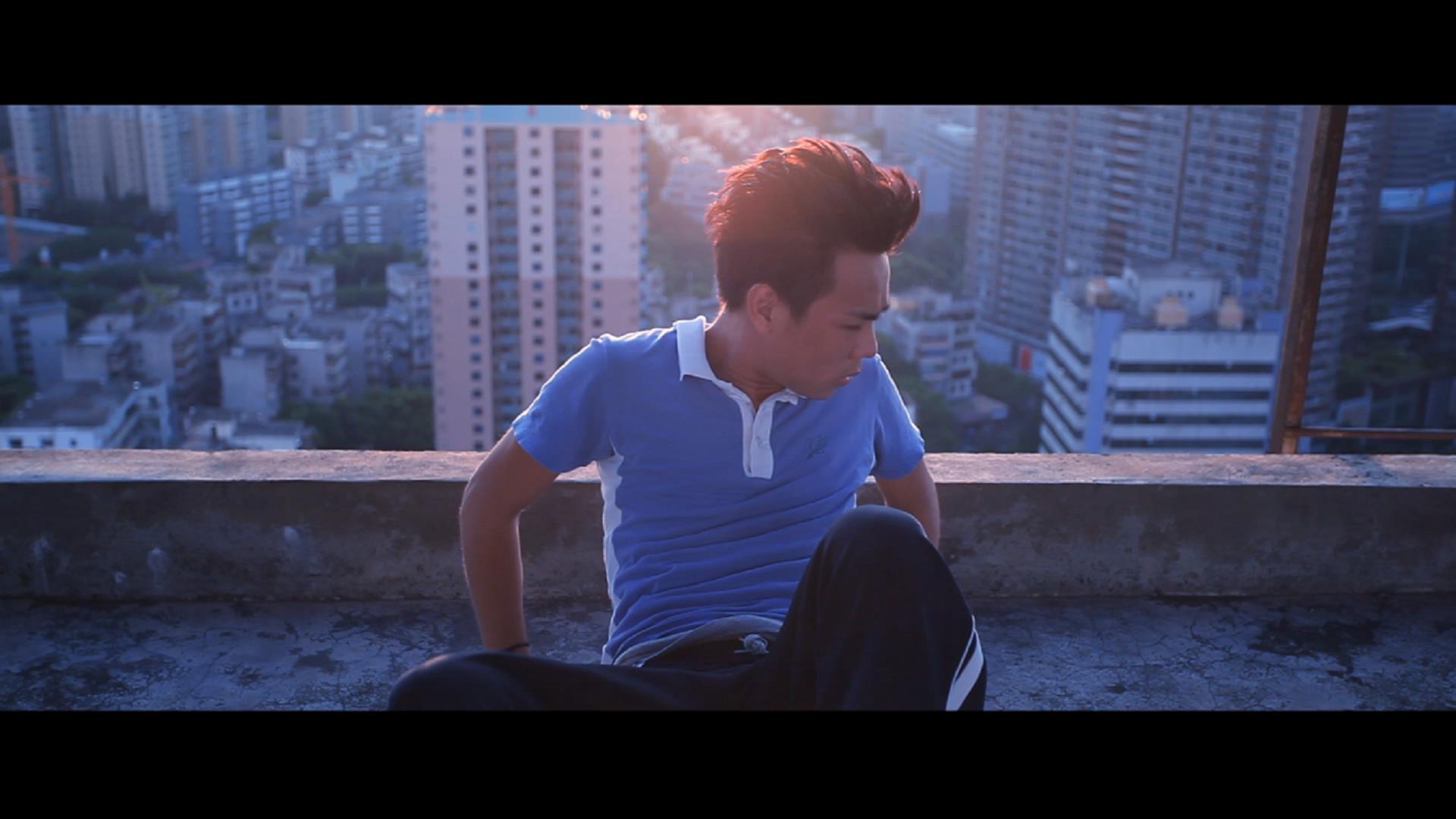 href="/item/《双煞》">《双煞》 /a>是国内首部中学生摄制电影,其