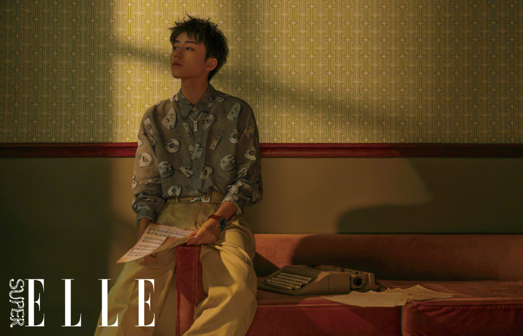  p>王俊凯,1999年9月21日出生于重庆市,中国内地流行乐男歌手,影视