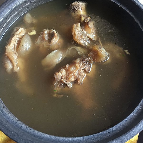 柠檬牛骨汤