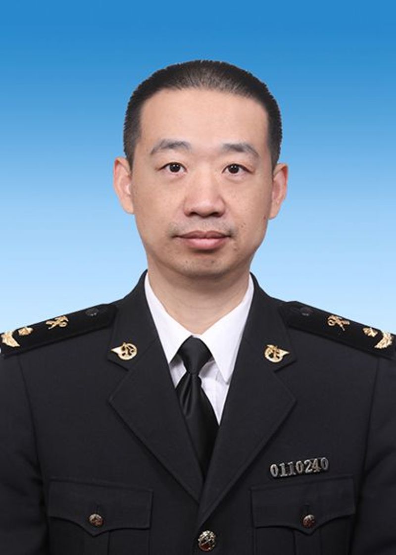  p data-id="tubpdegonvkr">段凯,男,中共党员,现任北京海关党委委员