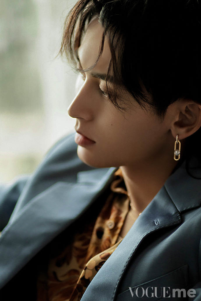  p>张哲瀚,1991年5月11日出生于江西省新余市,中国内地影视男演员