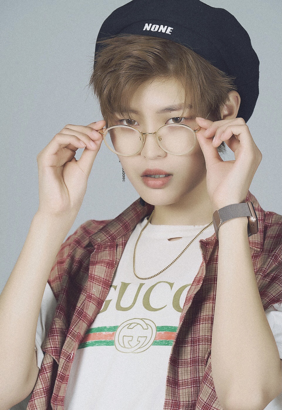 a咔咔,本名李依婕,出生于河北,中国内地说唱女歌手,北极星厂牌成员,咔