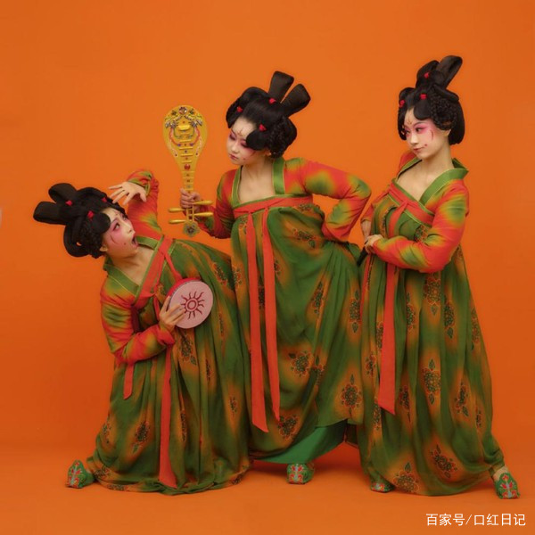 《唐宫夜宴》妆造舞蹈都太美，唐宫小姐姐出圈了_百科TA说