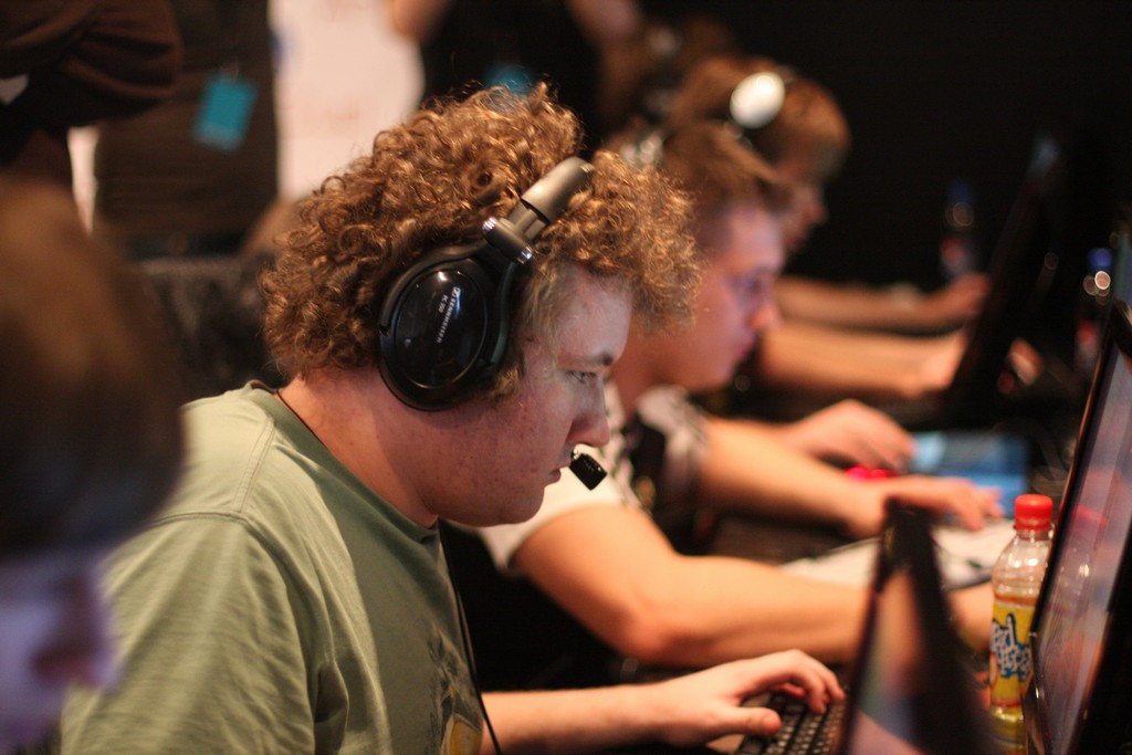  p>edward是世界著名cs战队 a target="_blank" href="/item/natus