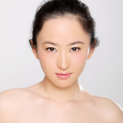  p>杨蕊(reny),1979年11月12日出生于北京市,中国内地女演员,毕业于 a