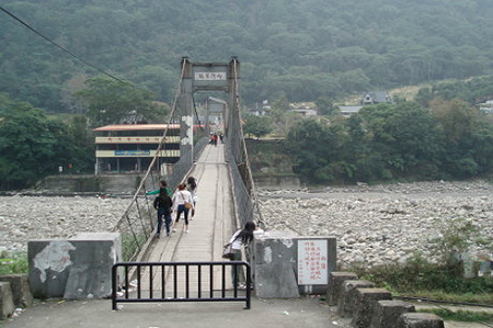 吊桥