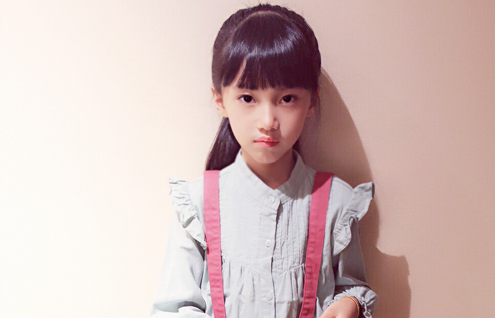  p>包晗言,女,2007年10月3日出生于北京市东城区,童星,小歌手,中国