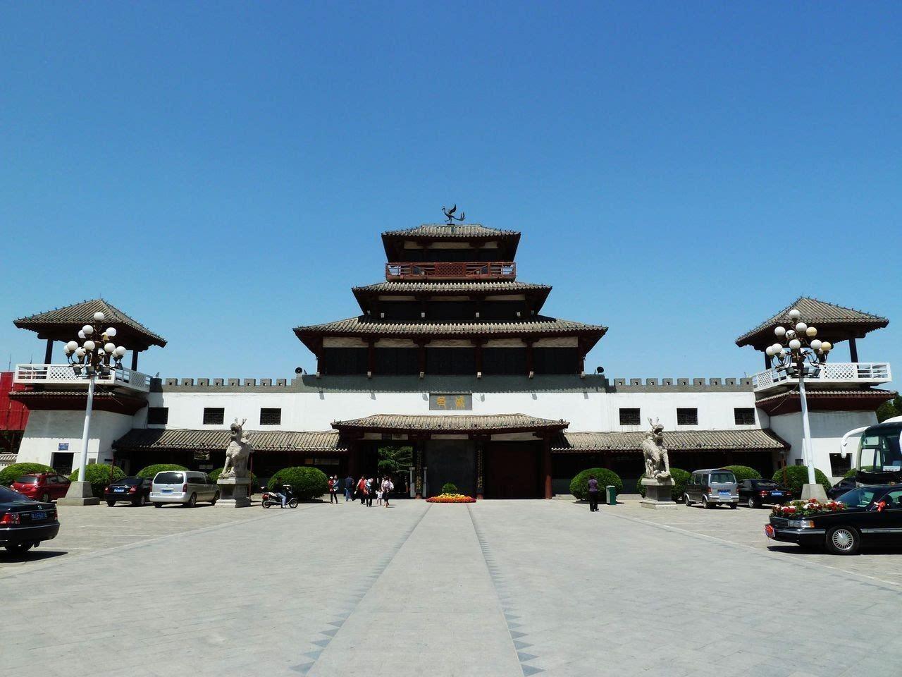 交汇处西南角,据文献记载,东周戚邑为春秋时期卫灵公外孙孔悝的封邑