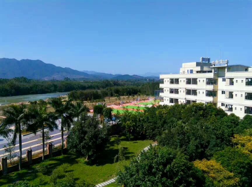  p>恩平黄冈实验中学,原名 a target="_blank" href="/item/恩平市