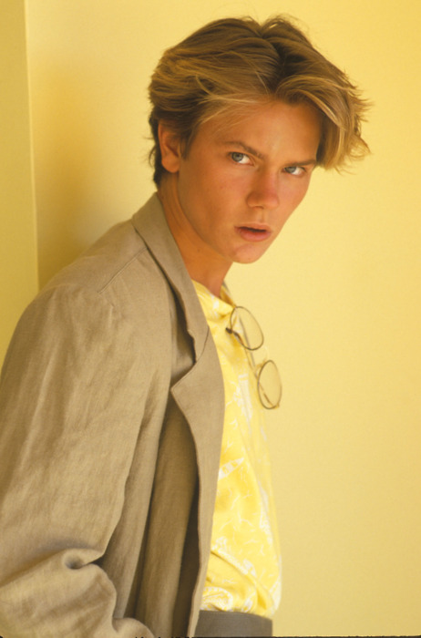  p>瑞凡·菲尼克斯(river phoenix,1970年8月23日-1993年10月31日)