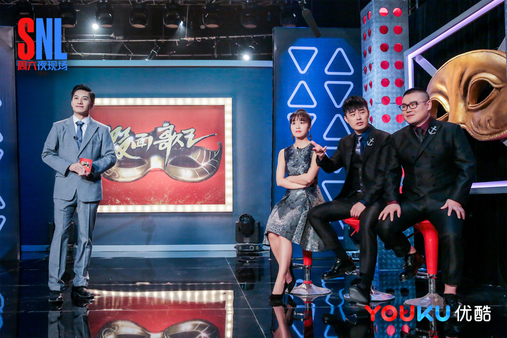  p>《周六夜现场》是由优酷,欢乐传媒,笑果文化联合出品及制作的年轻