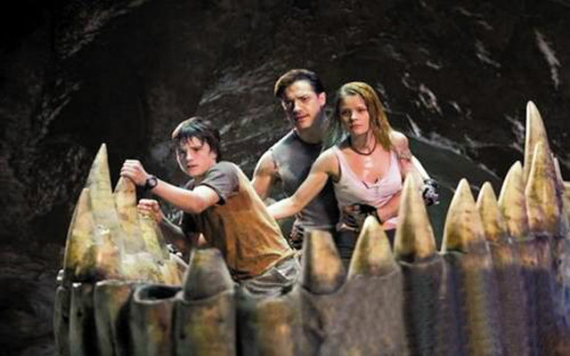  p>《食人鱼3d》是由 a href="#" data-lemmaid="1273941">亚历山大