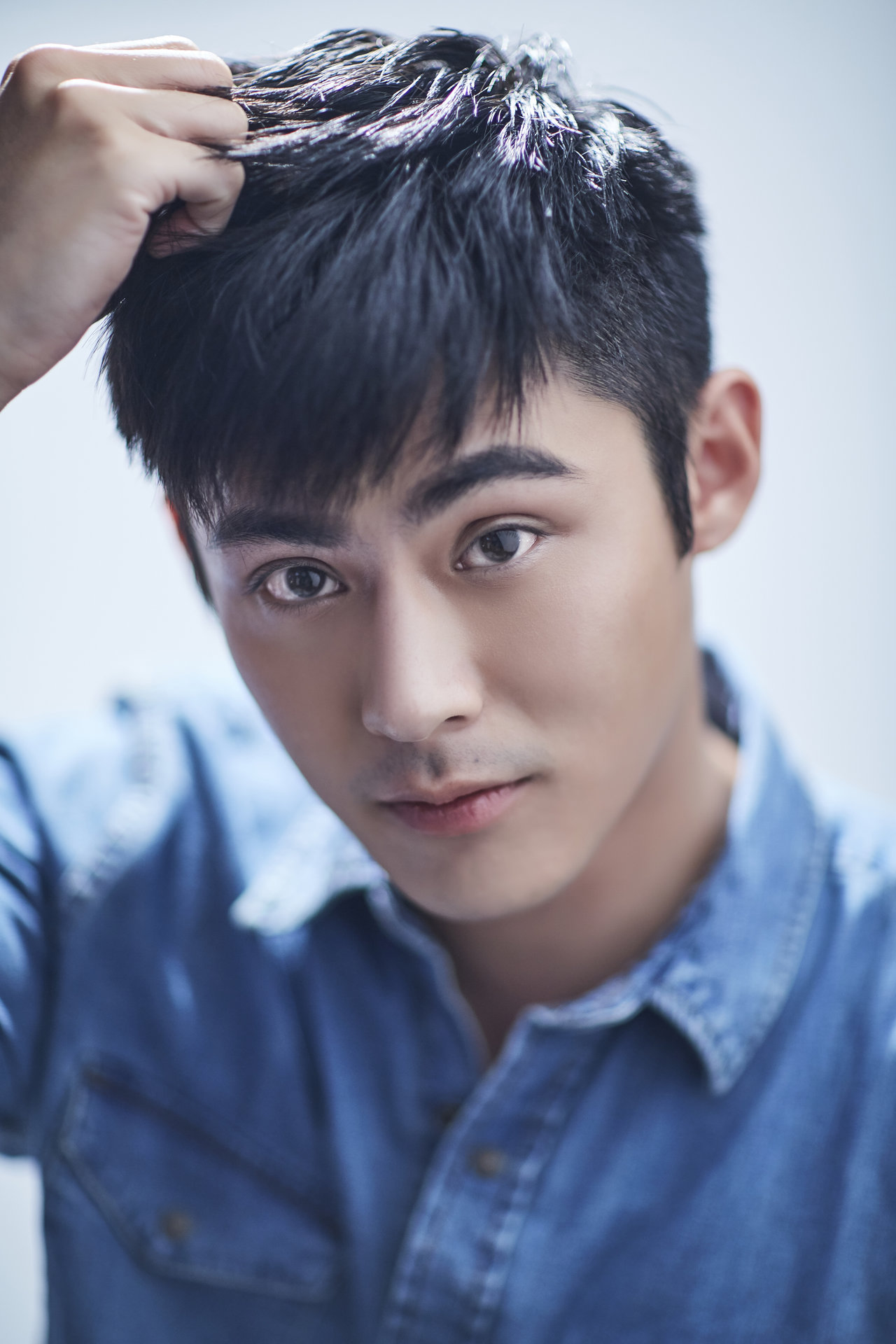  p>陈奕(andy  chen),1986年10月16日出生于台湾省,中国影视男演员