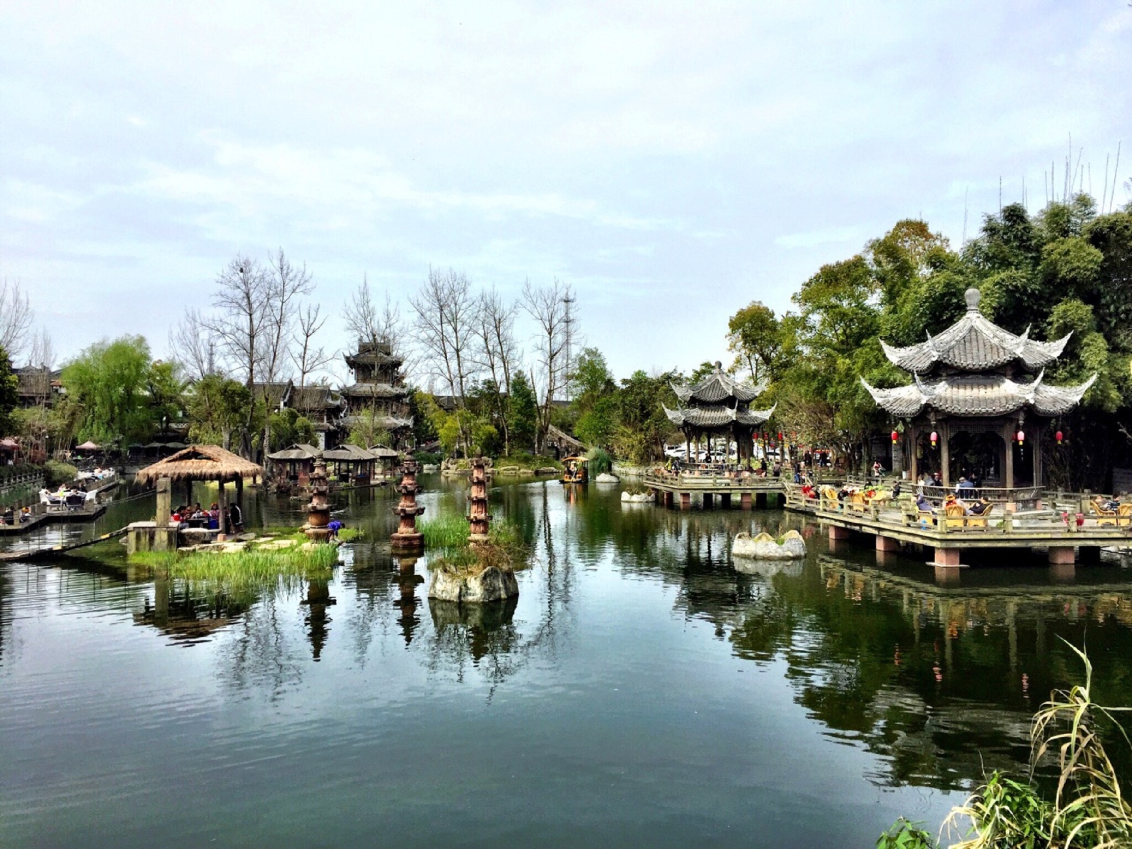  p>黄龙溪风景区位于 a href="#" data-lemmaid="5020801">成都市 /a>