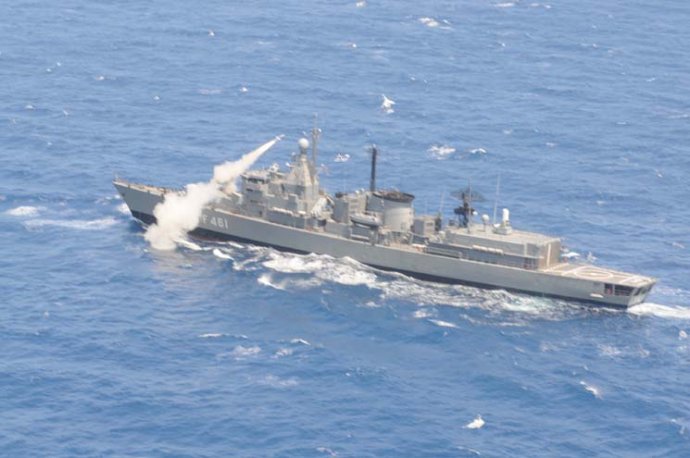  p>埃利级导弹护卫舰(英语:elli-class frigate,希腊语:λλη (Τπ