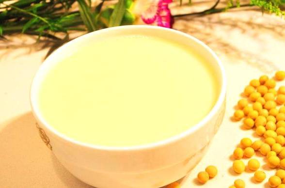  p>《蜂蜜豆浆羹》是一款饮品,主要材料是蜂蜜,豆浆. /p>